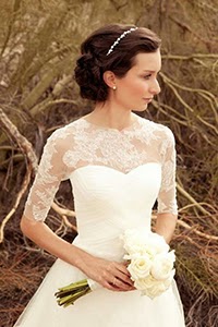 Bridal Dresses UK 1063159 Image 5